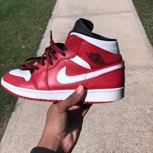 jordan 1 gym red